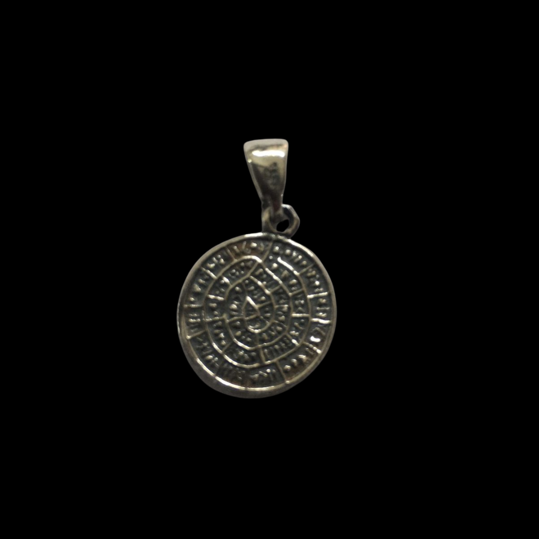 Classic Silver Circle Pendant – Pure Sterling Shine